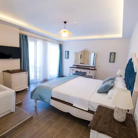 Icarus Çeşme