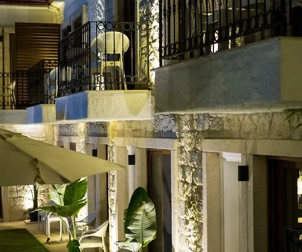 Icarus Szálloda Alacati