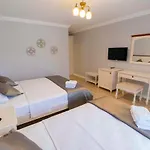 Otel ıcarus 3*