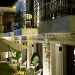 ıcarus Otel Alaçatı