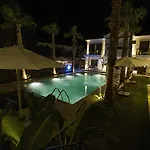 Otel ıcarus 3*