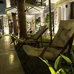 ıcarus Otel