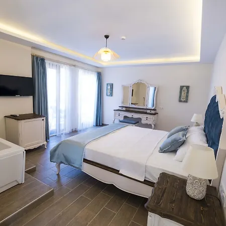 Otel ıcarus 3*